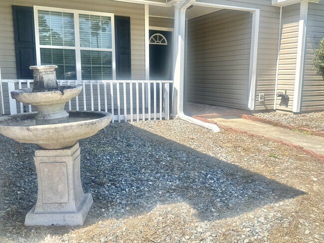 Photo - 5756 Emily Ln