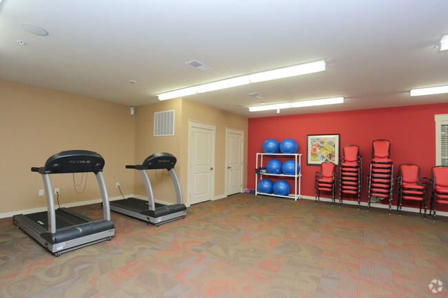 Photo - HearthSide Sugarloaf- Adult 62+