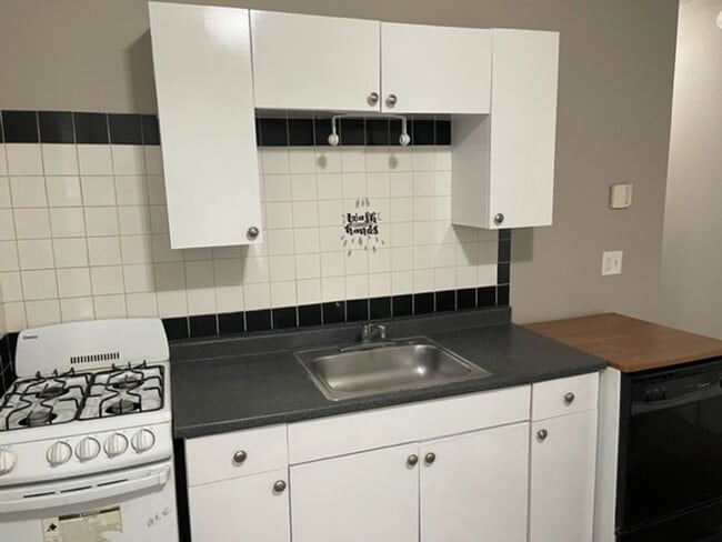 18-20 Edmonds Street - 18-20 Edmonds Street Apartment Unit 20 Edmonds