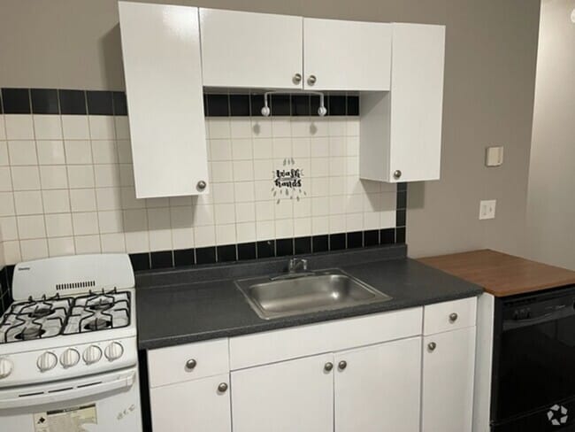 Building Photo - 18-20 Edmonds Street Unit 20 Edmonds Rental