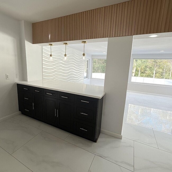 Photo - 996 Palisade Ave