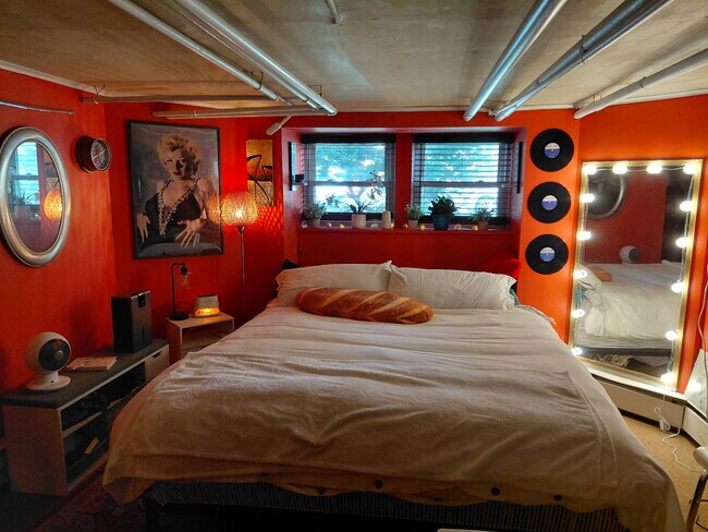 Photo - 6641 N Campbell Ave Unit 1