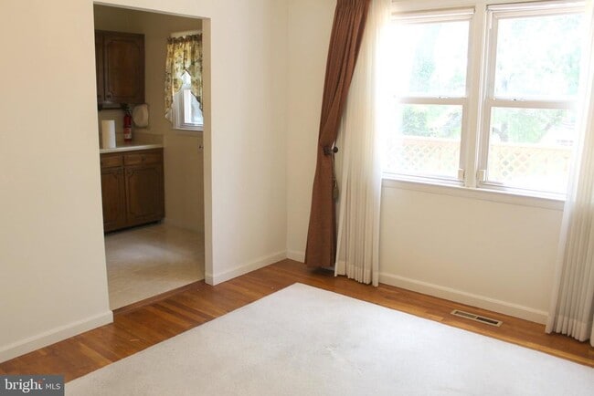 Photo - 1120 Linkside Dr