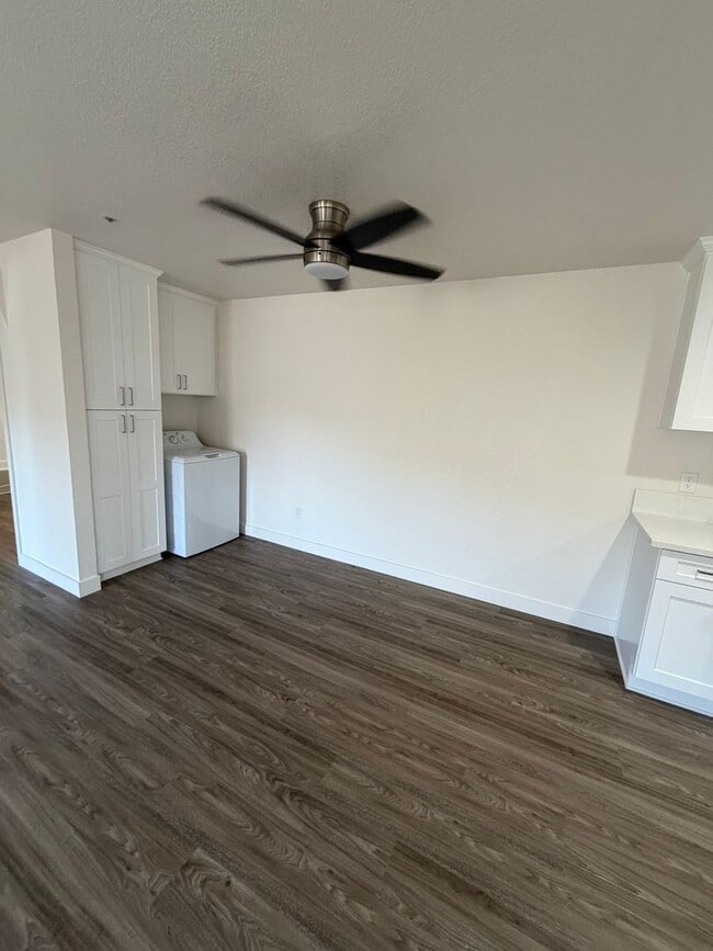 Sycamore Hills Village Apartments
