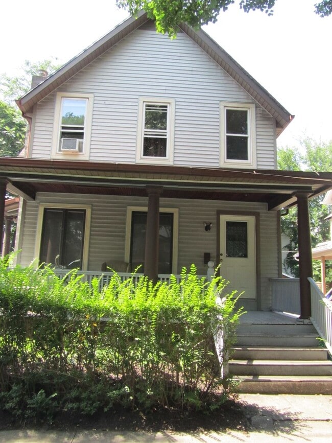 Photo - 33 Delaware St Apartment Unit 2