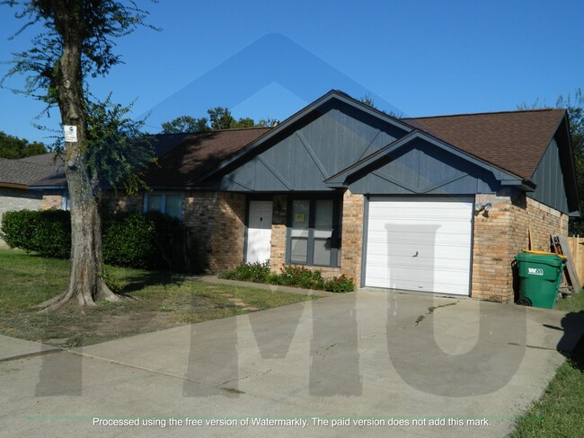 AVAILABLE NOW!!! Beautiful 3-Bed, 2-Bath ... - AVAILABLE NOW!!!  Beautiful 3-Bed, 2-Bath ... House