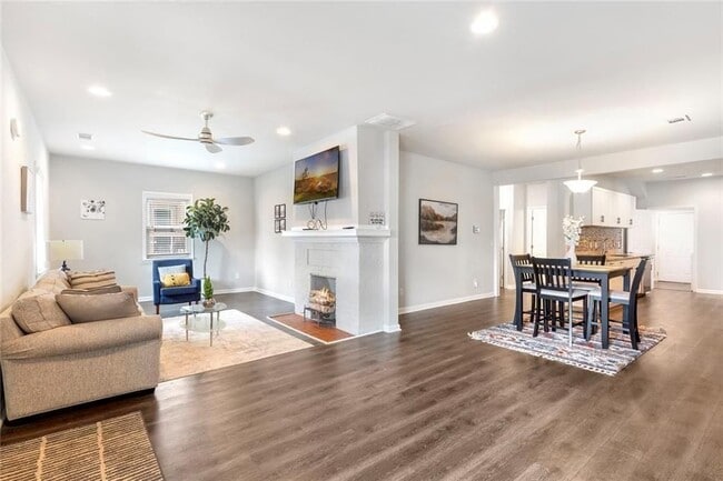 Photo - 1585 Archer St SW