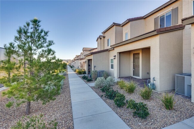 Photo - 6176 Rathbone St