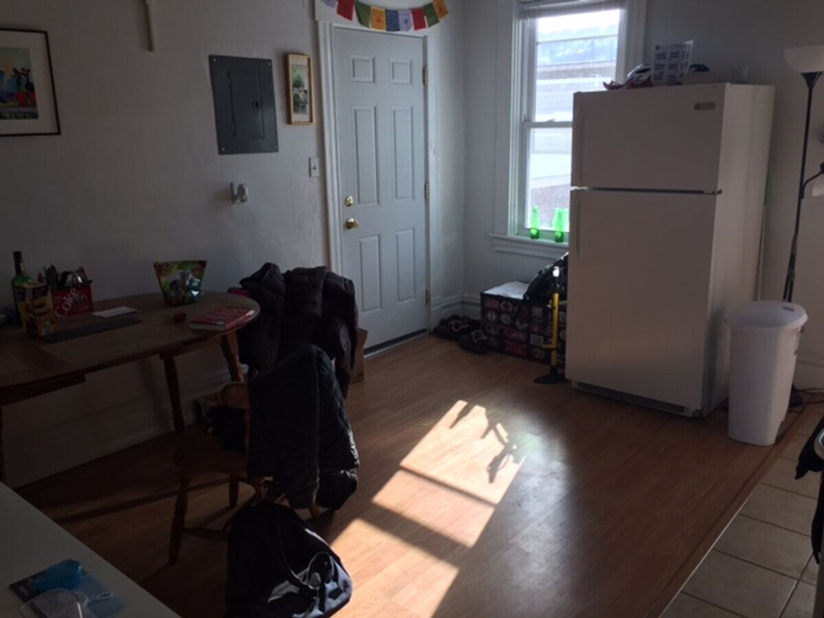 Photo - 2126 E Carson St Unit 1