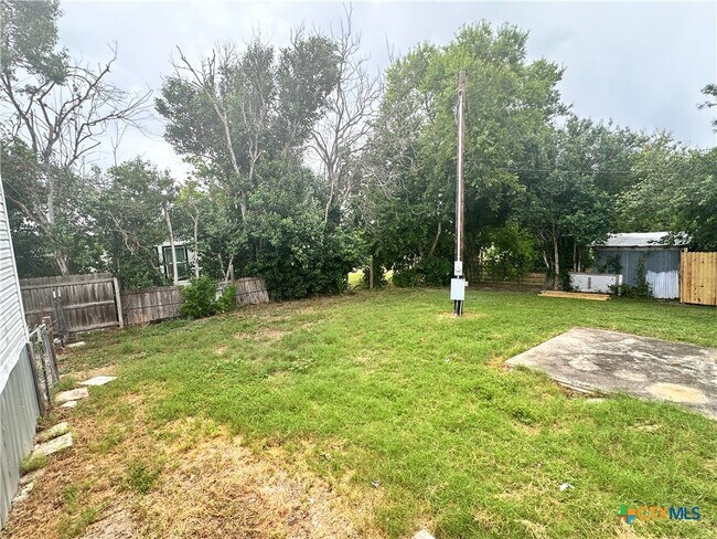 Photo - 208 Picasso Dr