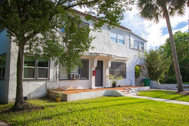 Photo - 408 W Howry Ave Unidad 5