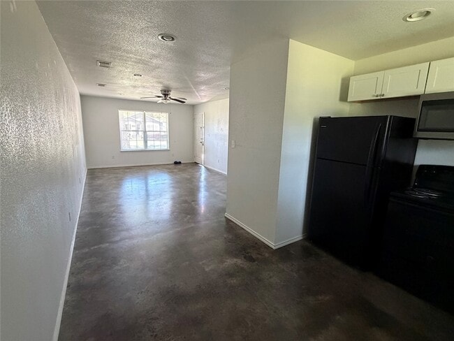 Photo - 712 Seven Oaks Rd