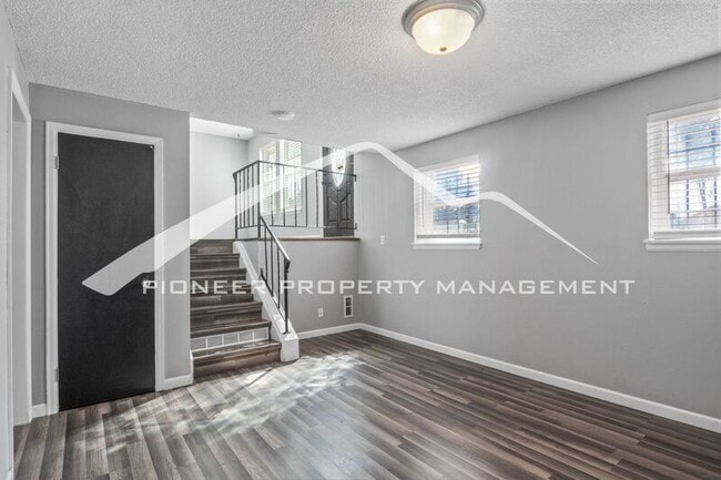 Photo - 2399 Jet Wing Dr