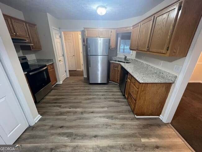 Photo - 1233 Crystal Bend