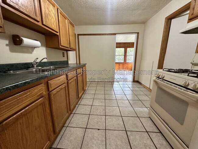 Photo - 123 Harris St