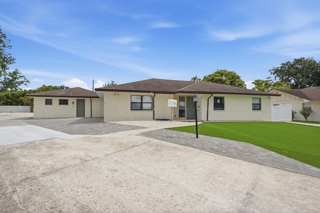 Photo - 1433 Ellison Ln