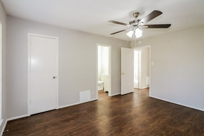 Photo - 5139 Wickview Ln