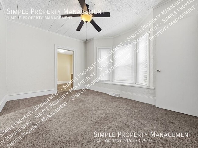 Photo - 615 Mc Reynolds Ave NW Unit 1