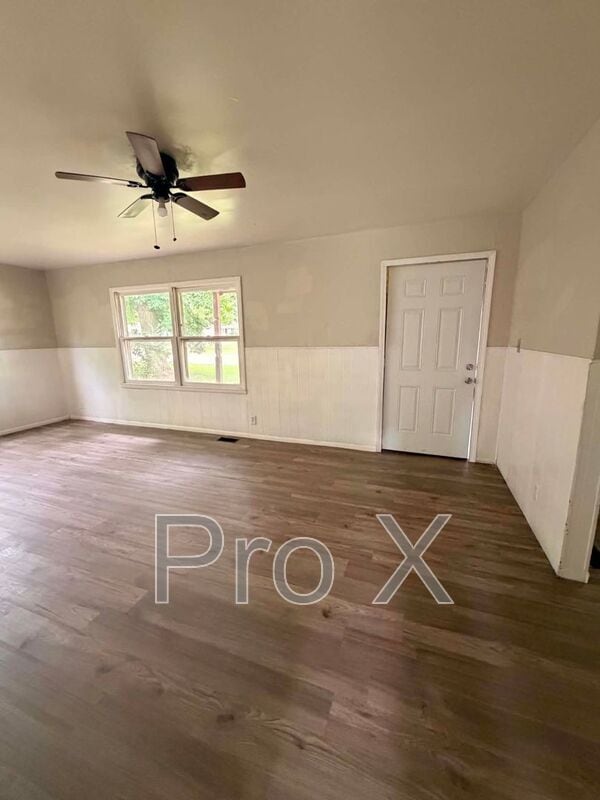 Photo - 1107 Ash St