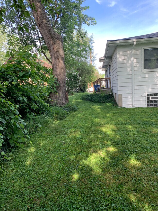 2105 De Hoop Ave Unit 2103
