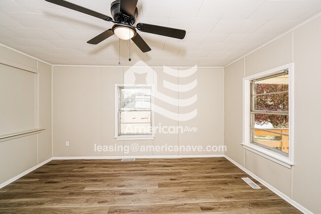 Photo - 506 7th Ave SW