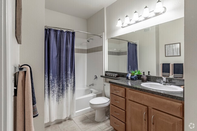 2 HAB, 2 BA - 981 ft²