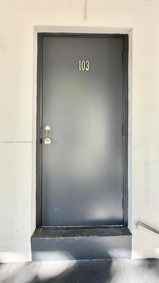 Photo - 42 SW 14th St Unit 103