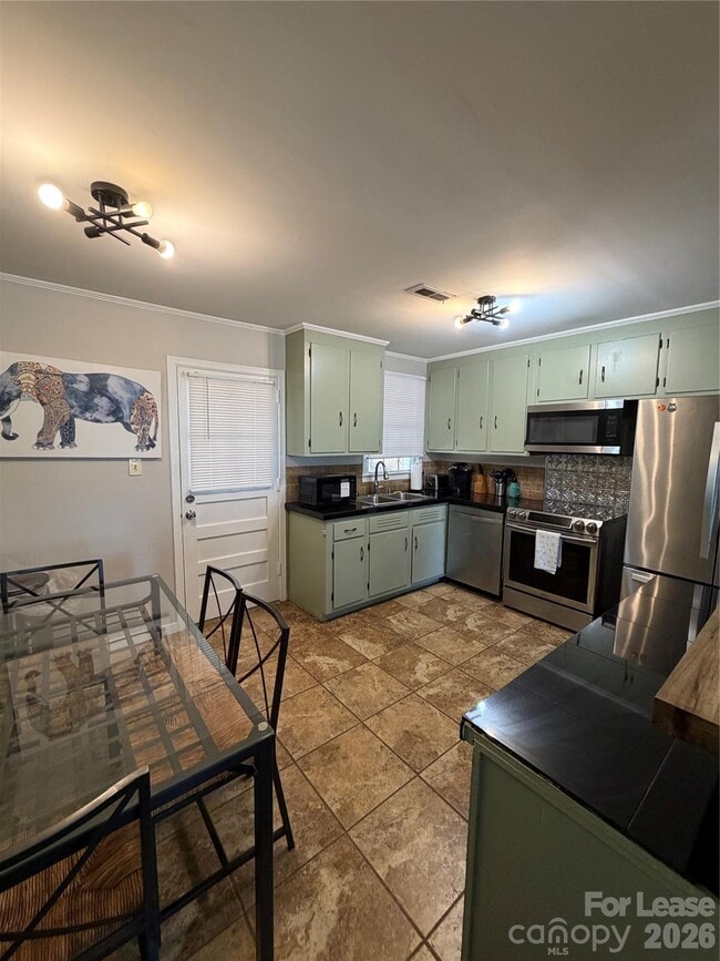 Photo - 4609 Connecting Rd