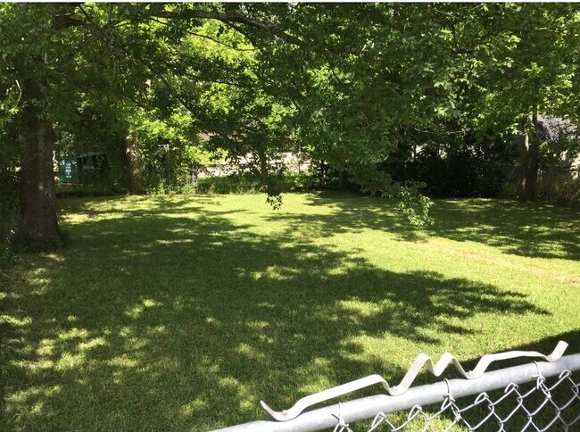 Photo - 916 Avenue M