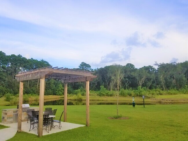 Photo - 229 Durham Park Way