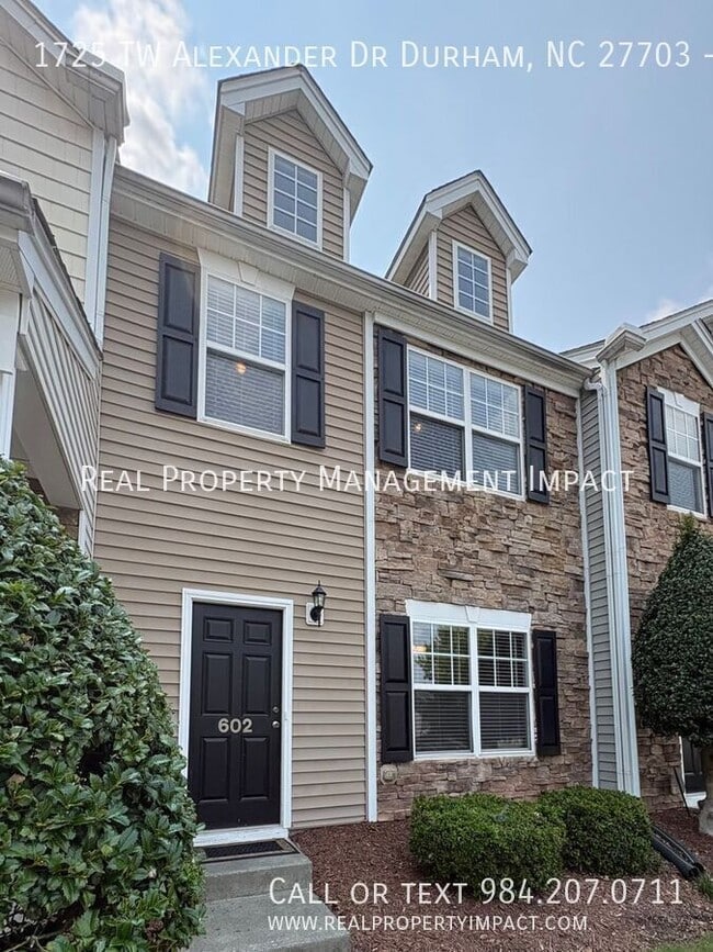Photo - 1725 TW Alexander Dr