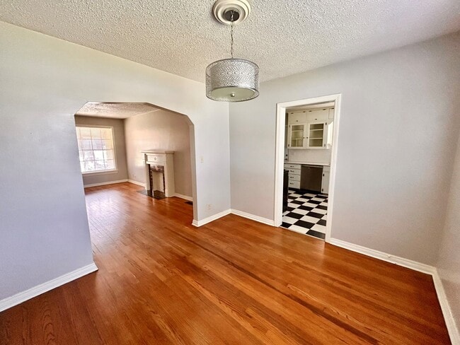 Photo - 2441 NW 32nd St