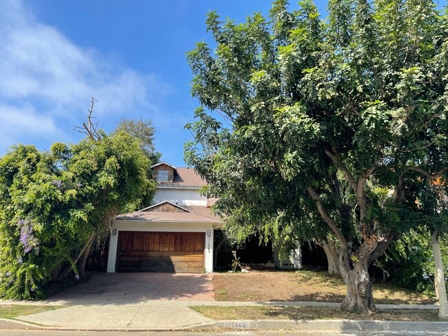 Casa Mar Vista construida en 1952 - 11449 Woodbine St