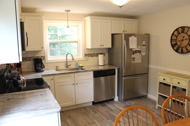 Photo - 20 Aroostook Trl