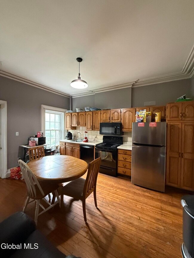 Photo - 130 Grand St Unit 3