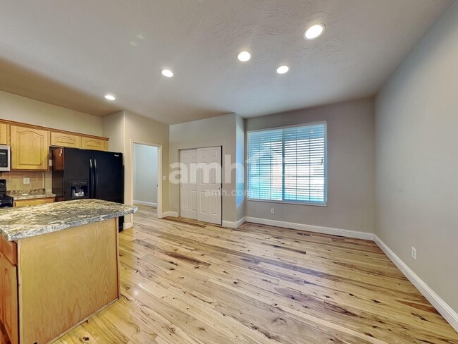 Photo - 6762 S Wakefield Way