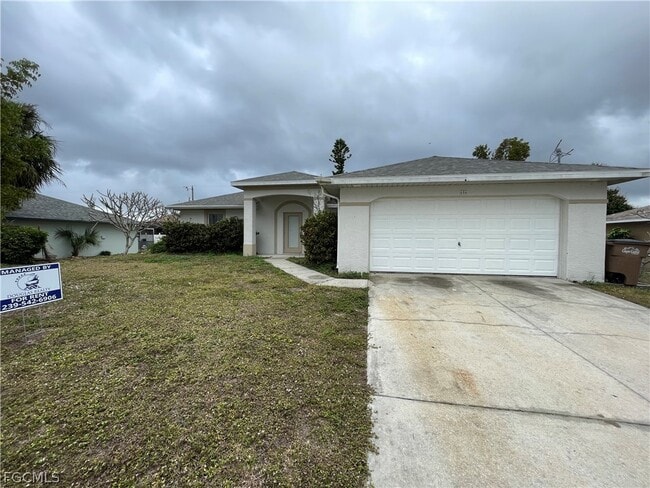 Building Photo - 606 SW 27th Terrace