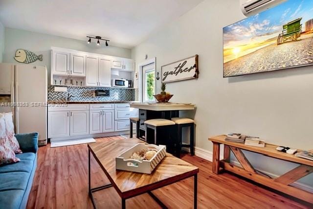 Photo - 5580 SW 32nd Terrace Unit APT 1