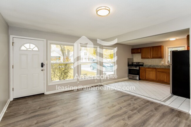 Photo - 20019 Lexington