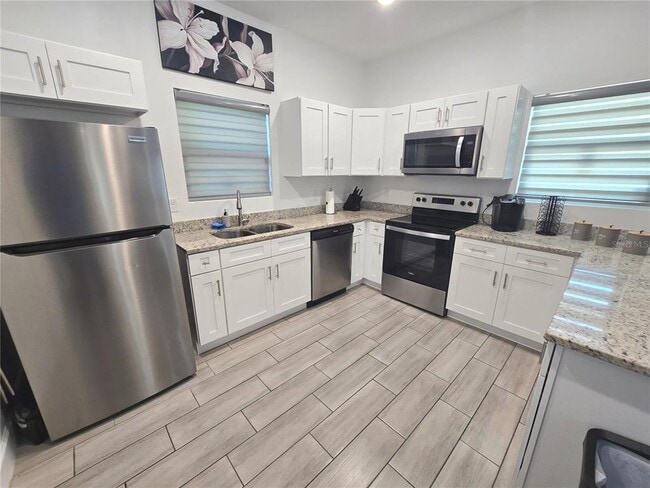 Photo - 4663 Conley St