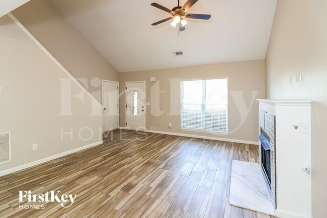 Photo - 306 Edge Hill Ct