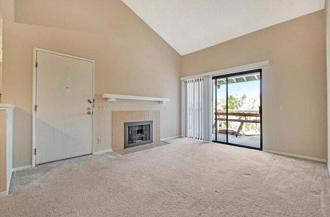Photo - Cozy Penthouse Condo in Gated Community with Pools & In-Unit Laundry Unit APT 312