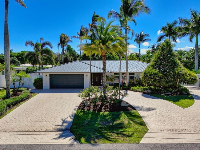 Photo - 15 River Dr