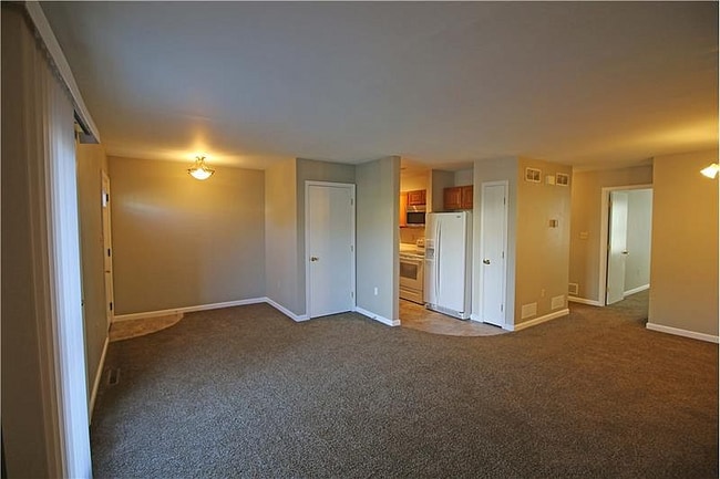 4225 Roth Ln Unit 105