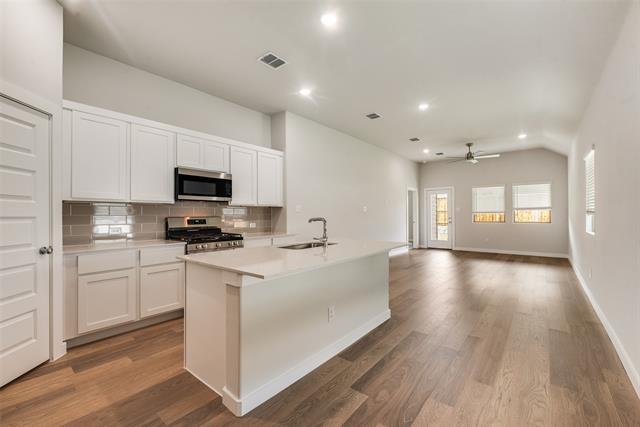 Photo - 506 Towerglen Dr