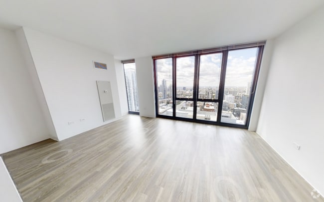 Building Photo - 622 N Wells St Rental