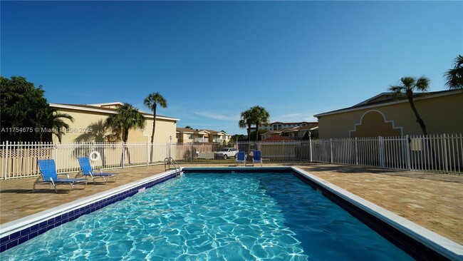 Photo - 4670 NW 79th Ave Unidad 2F Rental