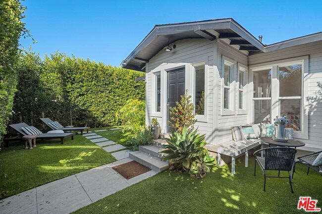 Photo - 2012 Linden Ave