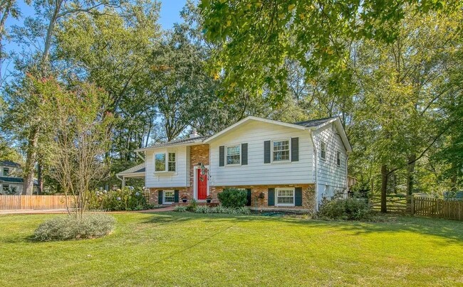 Photo - 8719 Badger Dr House