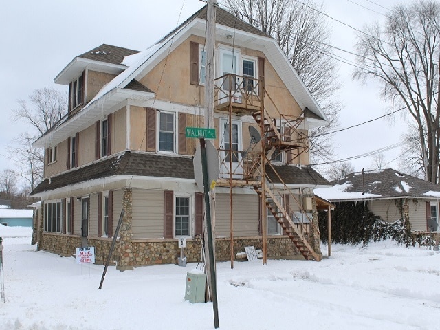 Building Photo - 5561 Paw Paw Lake Rd Unit #4